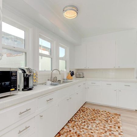 Lovely White Beach House Redondo Beach Ngoại thất bức ảnh