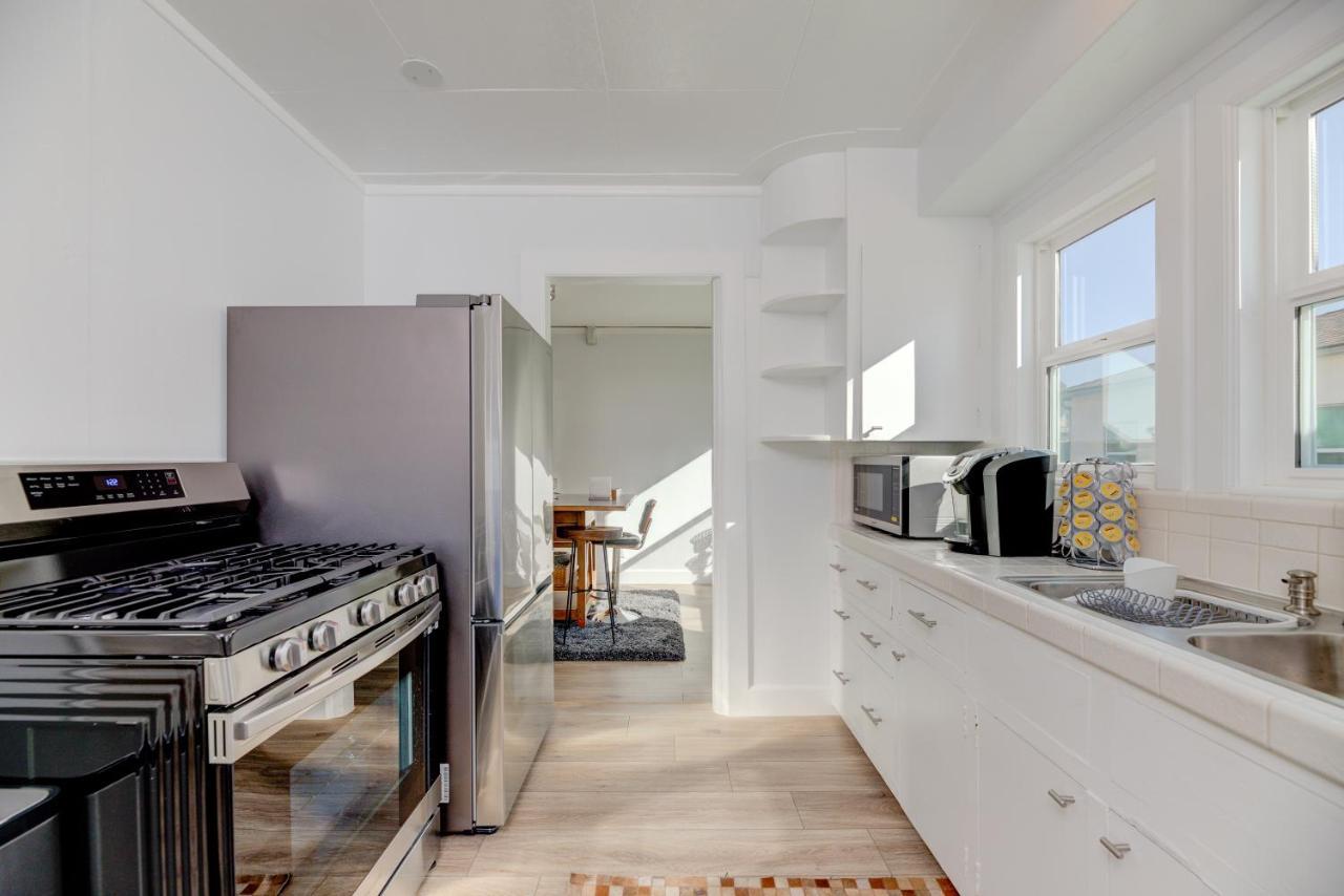 Lovely White Beach House Redondo Beach Ngoại thất bức ảnh